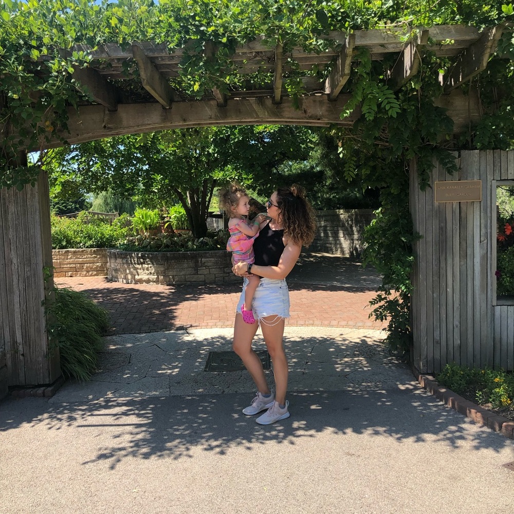 Meet your Posher, Brenna